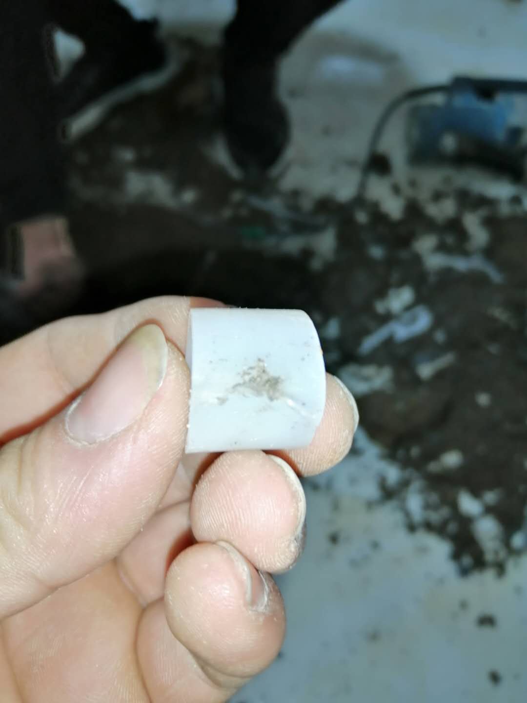 墨脱家里地暖漏水了怎么办？